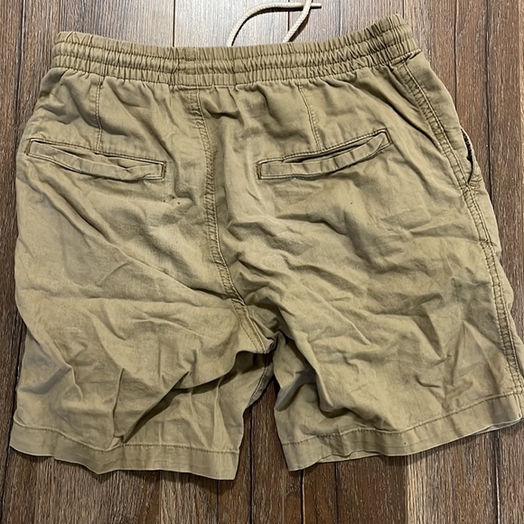 H&M shorts - Picture 2 of 3